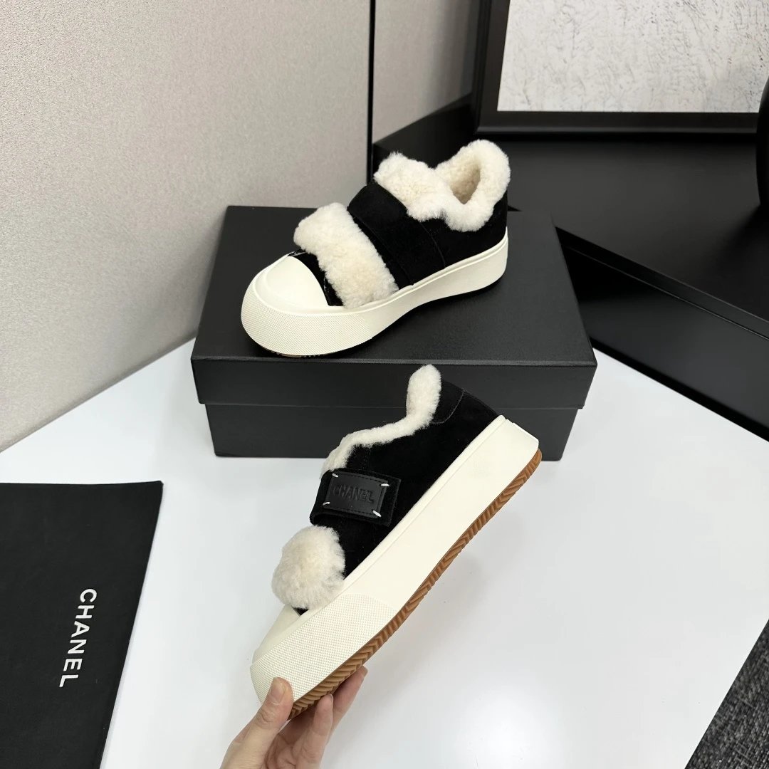 Chanel Shearling Panda Sneakers Black - Gallery Image 3 - Detailed View