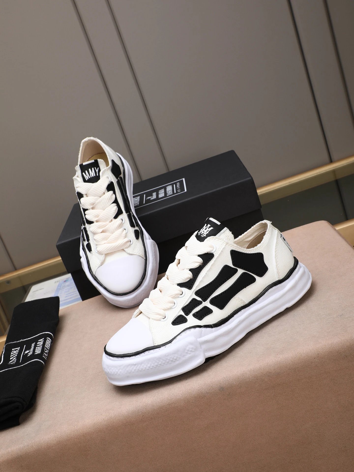 Maison Mihara Yasuhiro MMY White Sneakers Black Bone - Gallery Image 8 - Detailed View