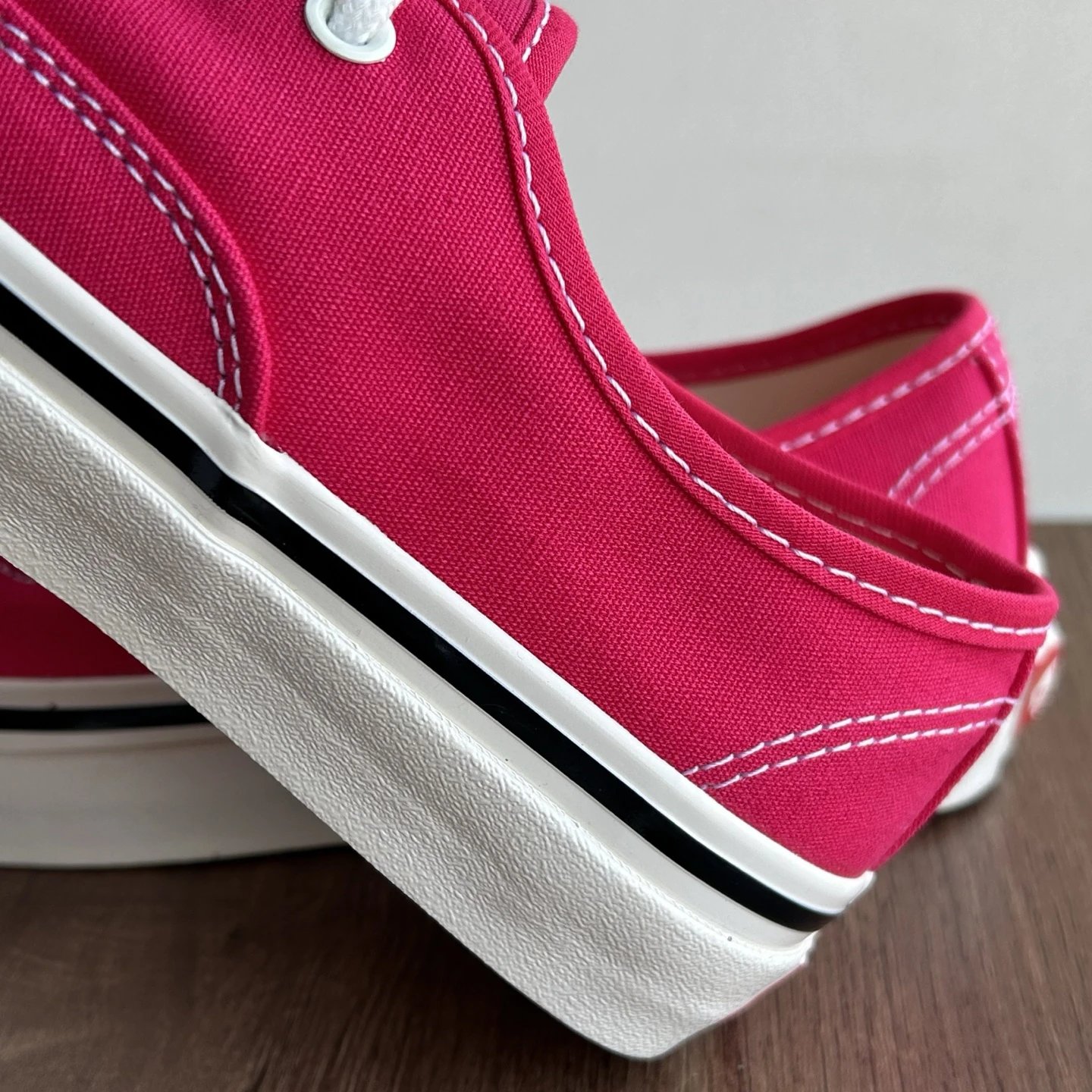 Authentic Canvas Low Top Sneakers Magenta - Gallery Image 5 - Detailed View