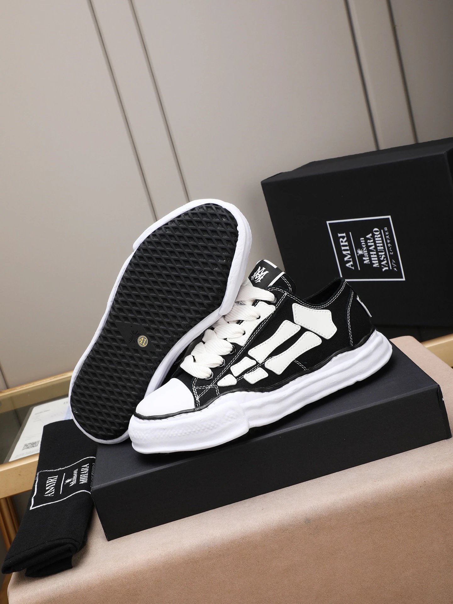 Maison Mihara Yasuhiro MMY Black Sneakers White Bone  - Gallery Image 3 - Detailed View