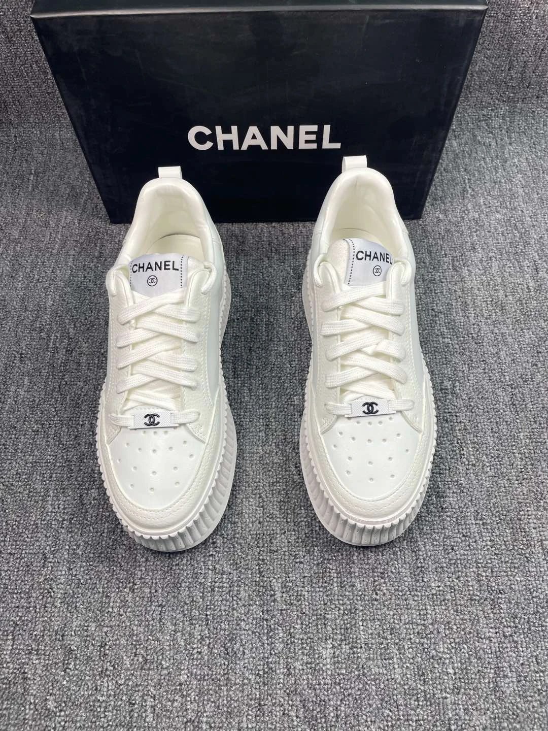 Chanel Casual Sneakers White - Gallery Image 4 - Detailed View