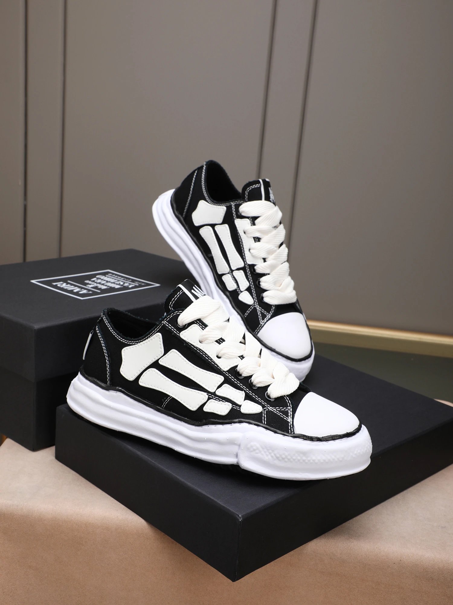 Maison Mihara Yasuhiro MMY Black Sneakers White Bone  - Gallery Image 4 - Detailed View