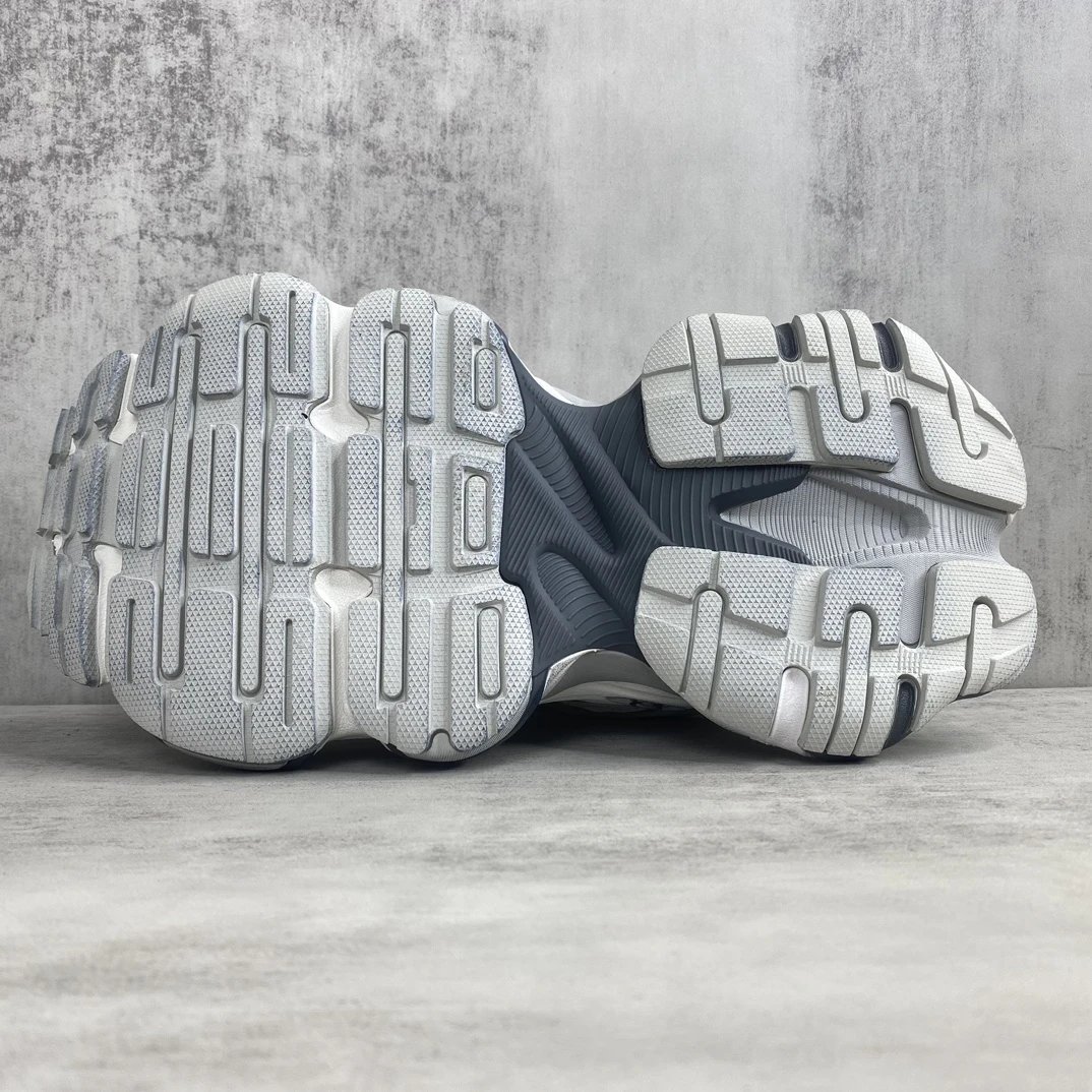 Chunky Retro Mesh Cargo Sneakers Vintage White Silver Red - Gallery Image 8 - Detailed View