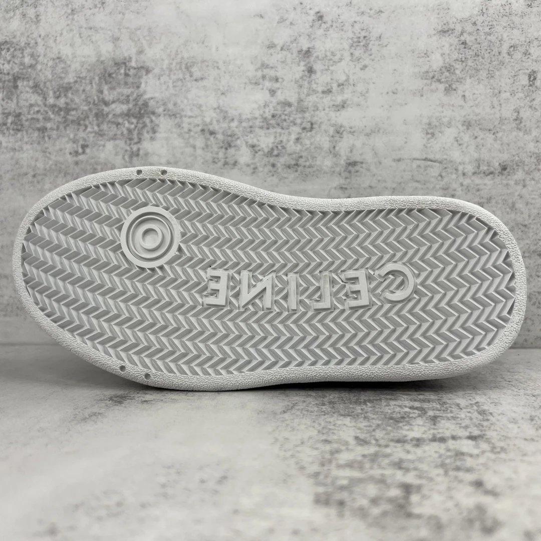 Platform Leather Sneakers with Lace-Up Design in Ivory Black - Gallery Image 8 - Detailed View