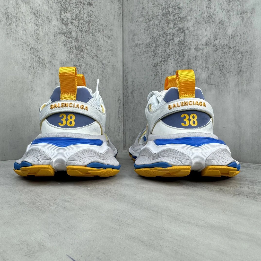 Chunky Mesh Running Sneakers with Retro Yellow Silver Accents - Gallery Image 5 - Detailed View