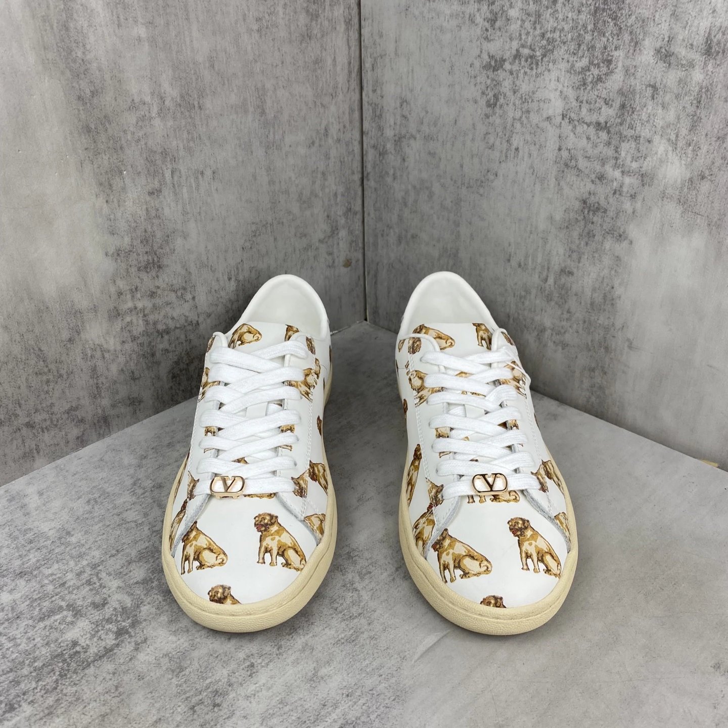 Dog Print Leather Low Top Sneakers Ivory - Gallery Image 4 - Detailed View