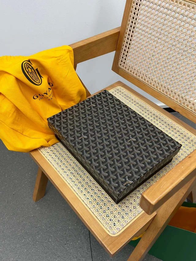 Goyard Watch Storage Case with Goyardine Pattern product detail image 29