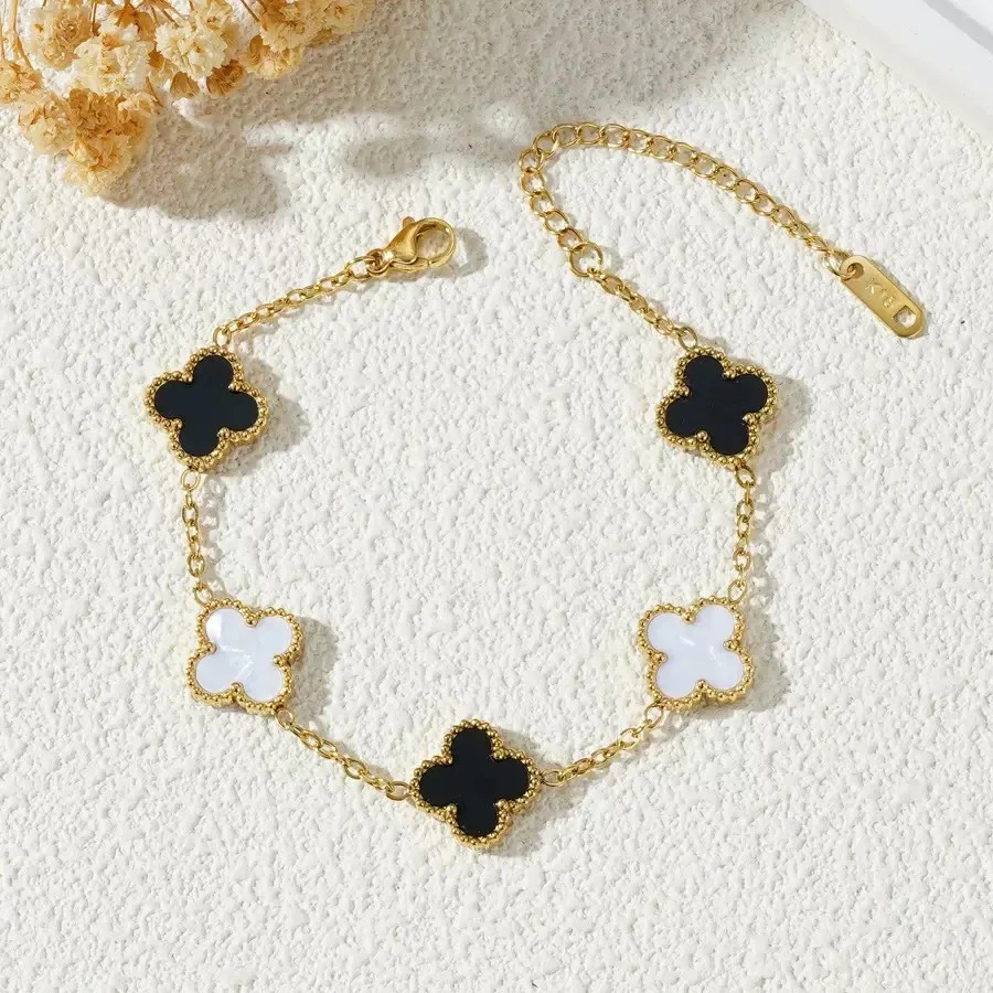 Van Cleef & Arpels B