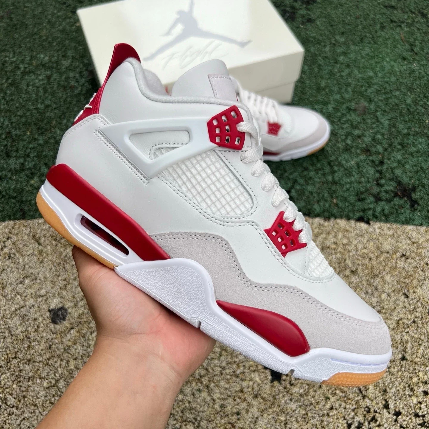 Air Jordan 4 White R