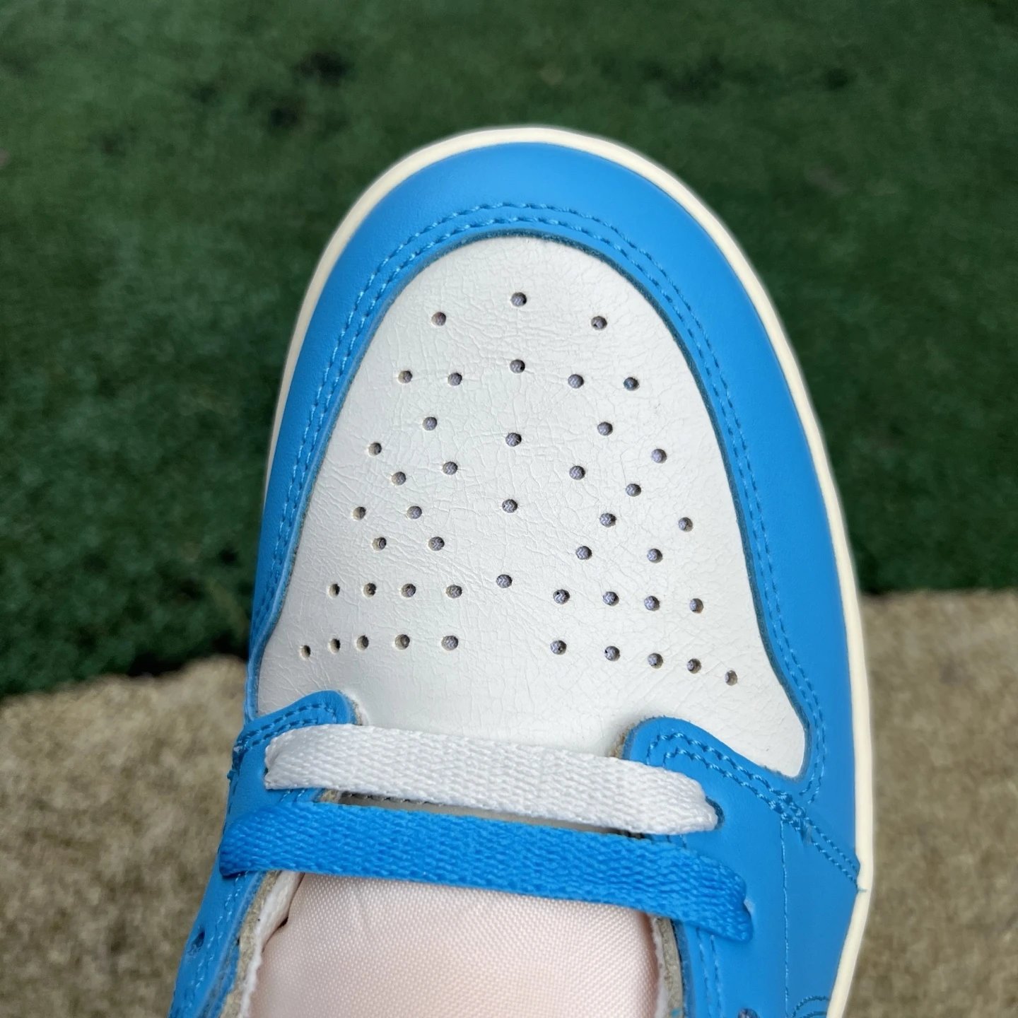 Air Jordan 1 'UNC Reimagined' photo 8