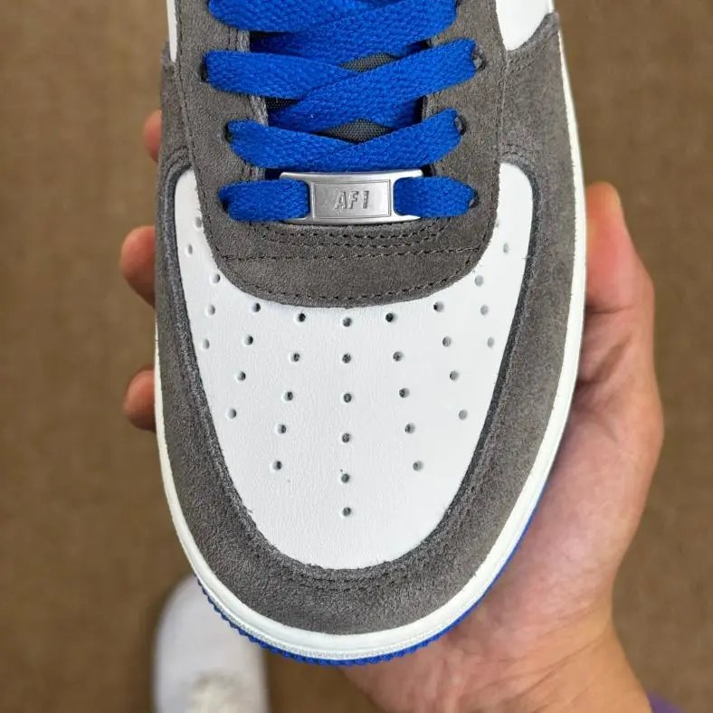 Nike Air Force 1 Low '07 LV8 photo 3