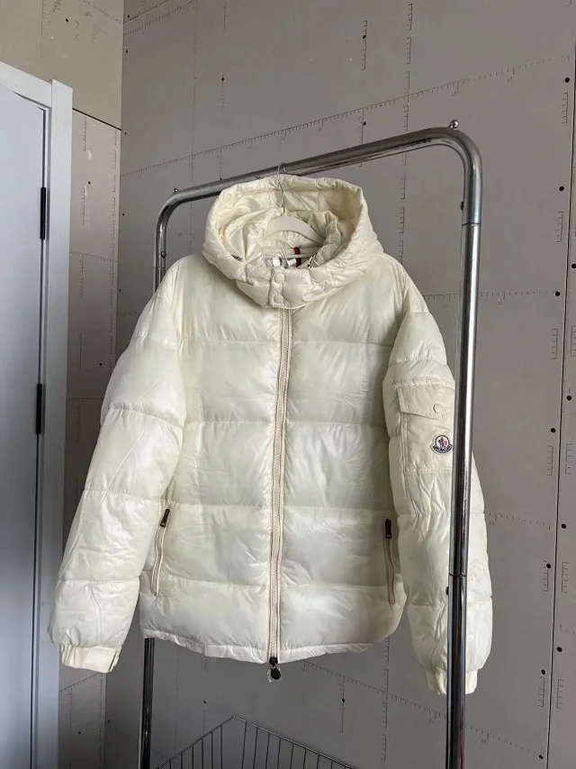 Moncler Down Jackets Hooded shiny puffer jacket product detail image 6
