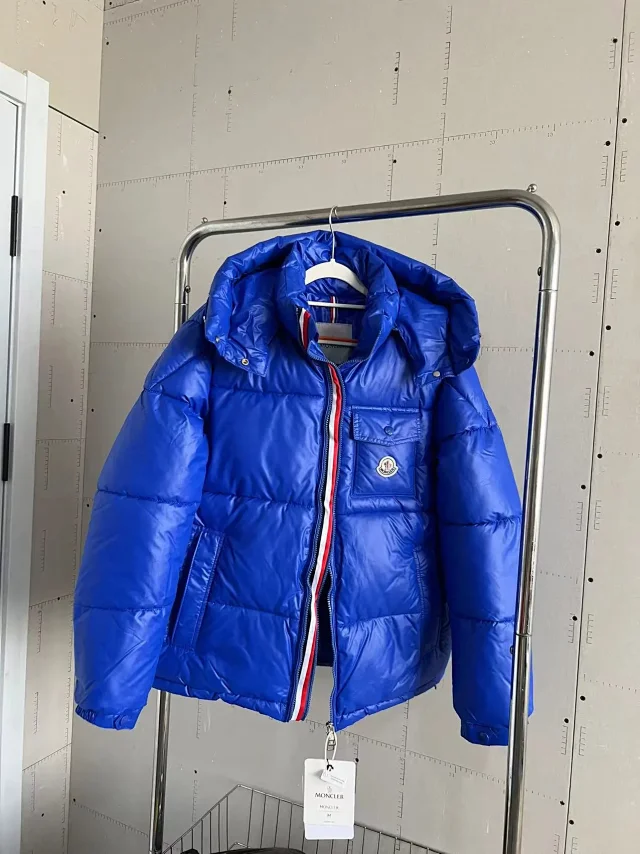 Moncler Down Jackets Hooded shiny puffer jacket product detail image 8