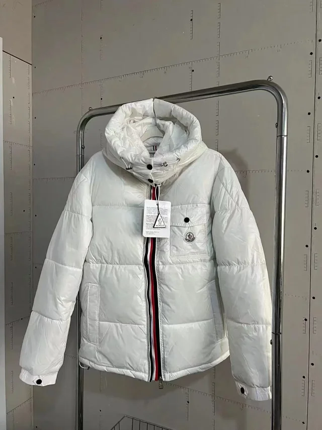 Moncler Down Jackets Hooded shiny puffer jacket product detail image 13