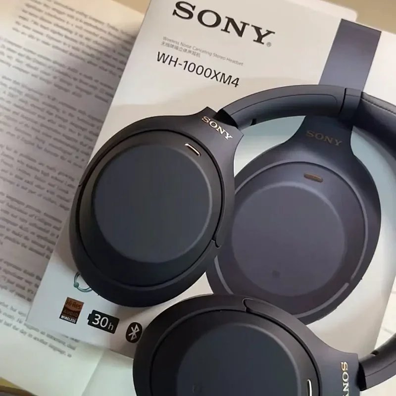 Sony XM4 in black (no returns or exchanges unless there is a quality issue) SKU image