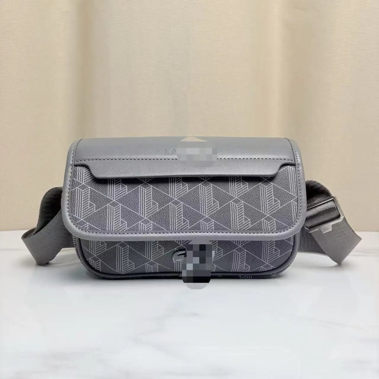 01-Gray camera bag SKU image