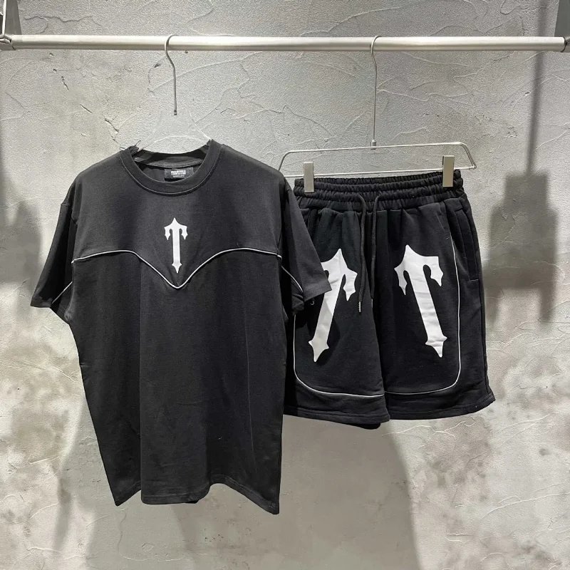 Reflective black outfit SKU image
