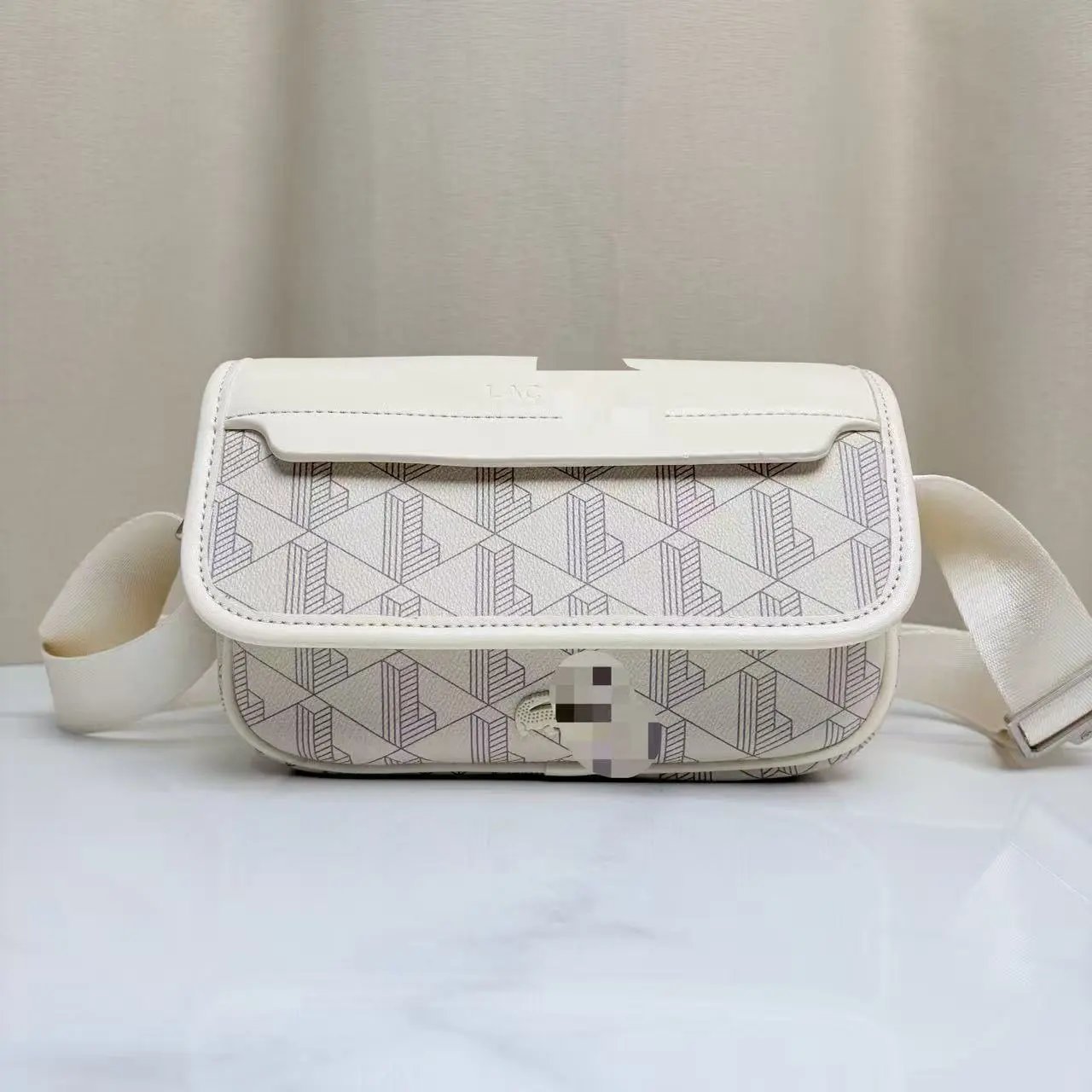 01-White SKU image
