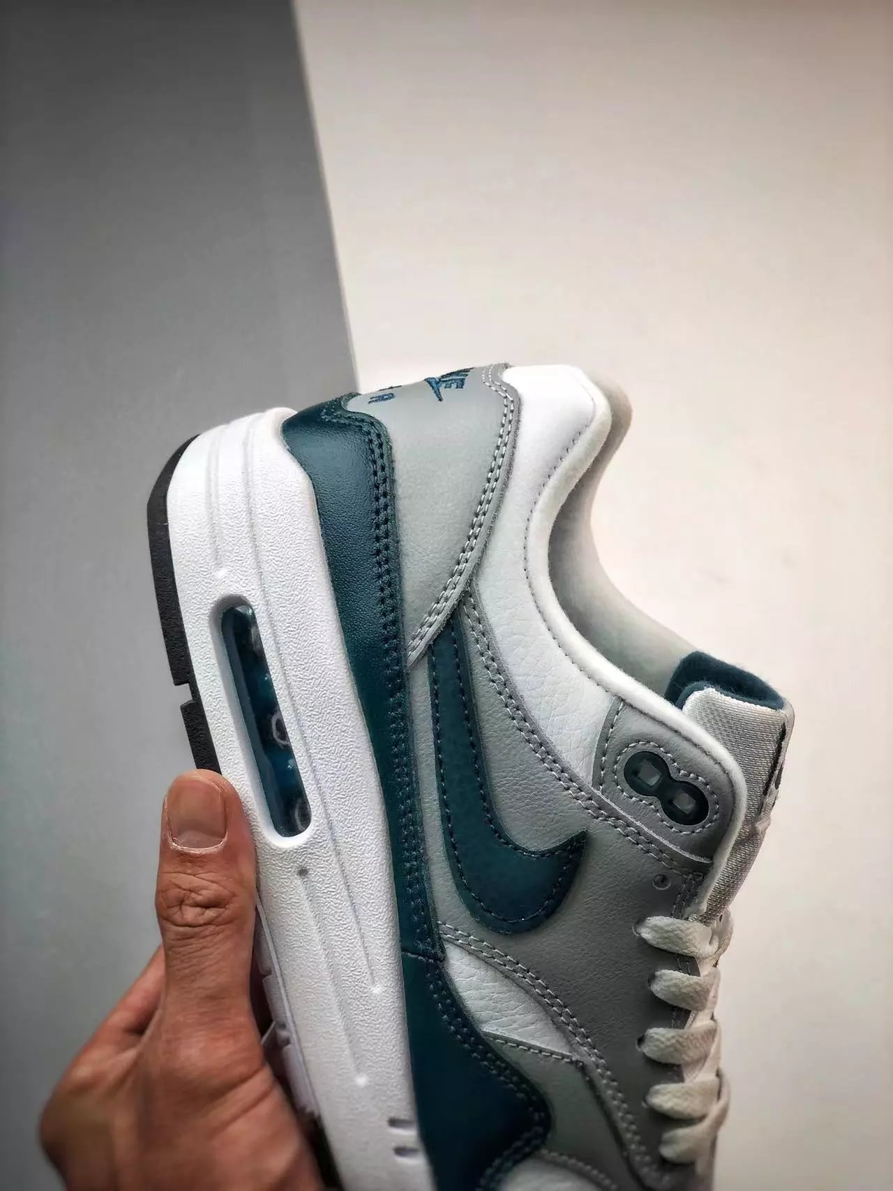 Nike Air Max 1 Wave Burgundy Sneakers - 73