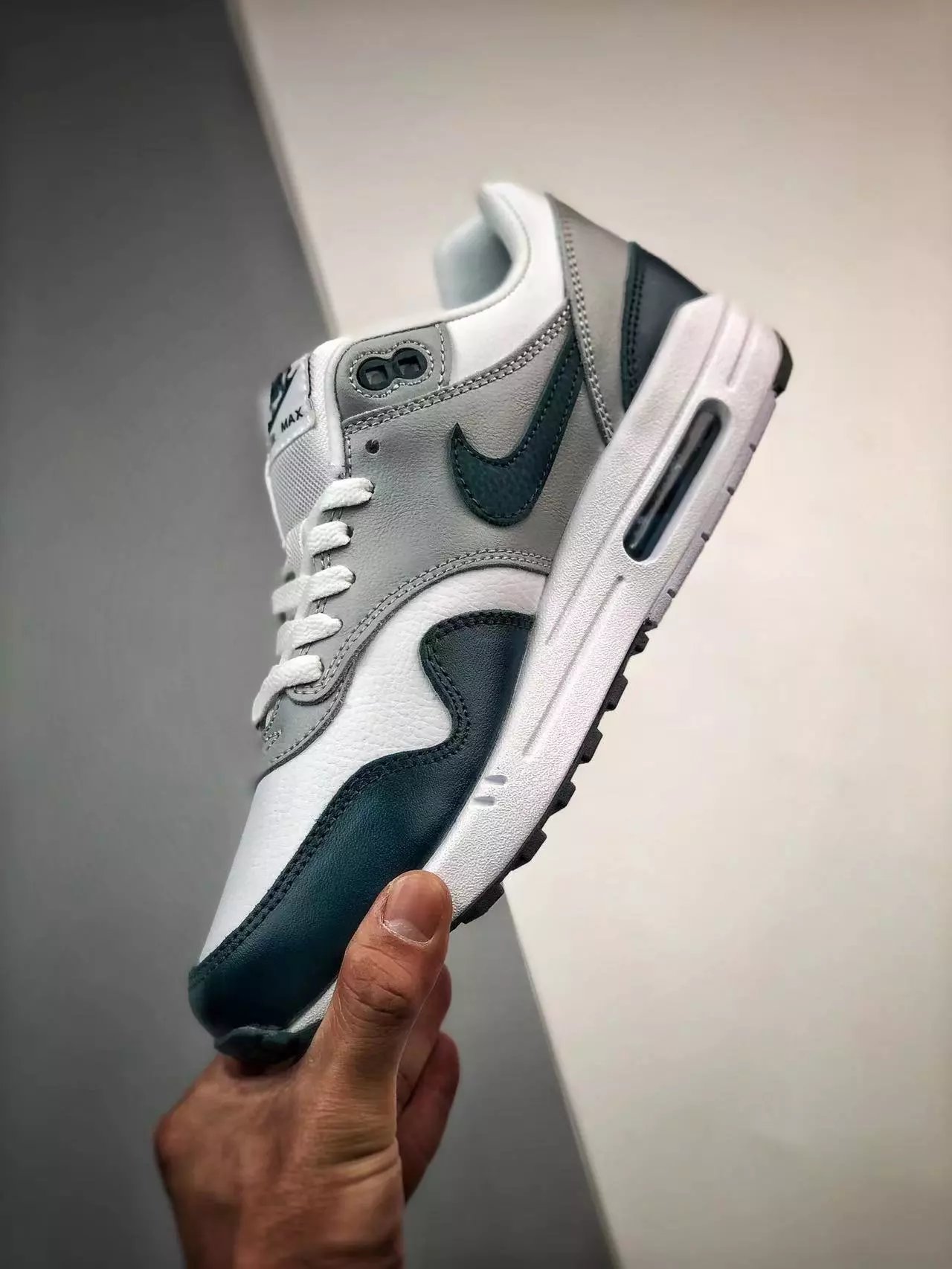 Nike Air Max 1 Wave Burgundy Sneakers - 70
