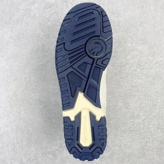 New Balance Sneakers 650R High-Top product detail image 18
