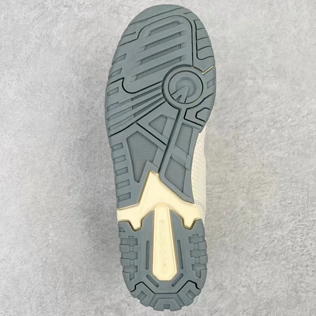 New Balance Sneakers 650R High-Top product detail image 27