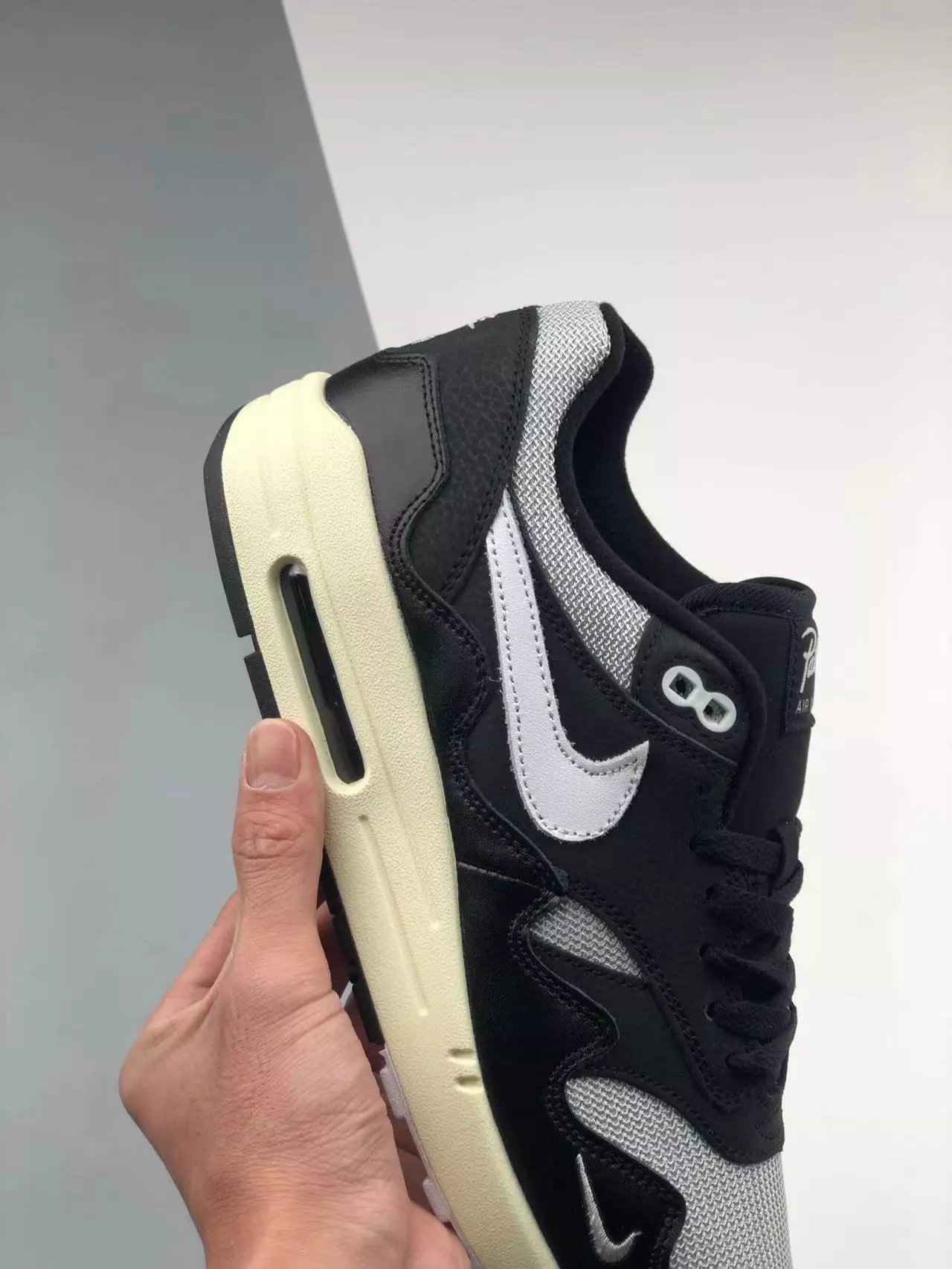 Nike Air Max 1 Wave Burgundy Sneakers - 82