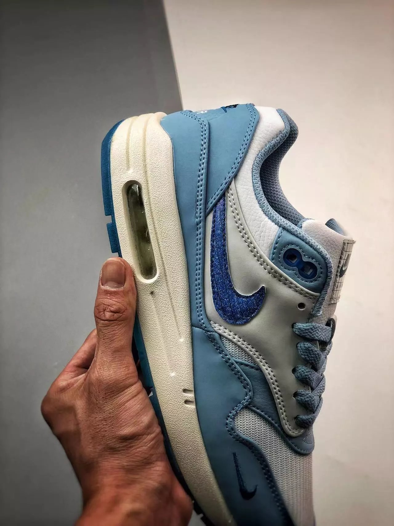 Nike Air Max 1 Wave Burgundy Sneakers - 46