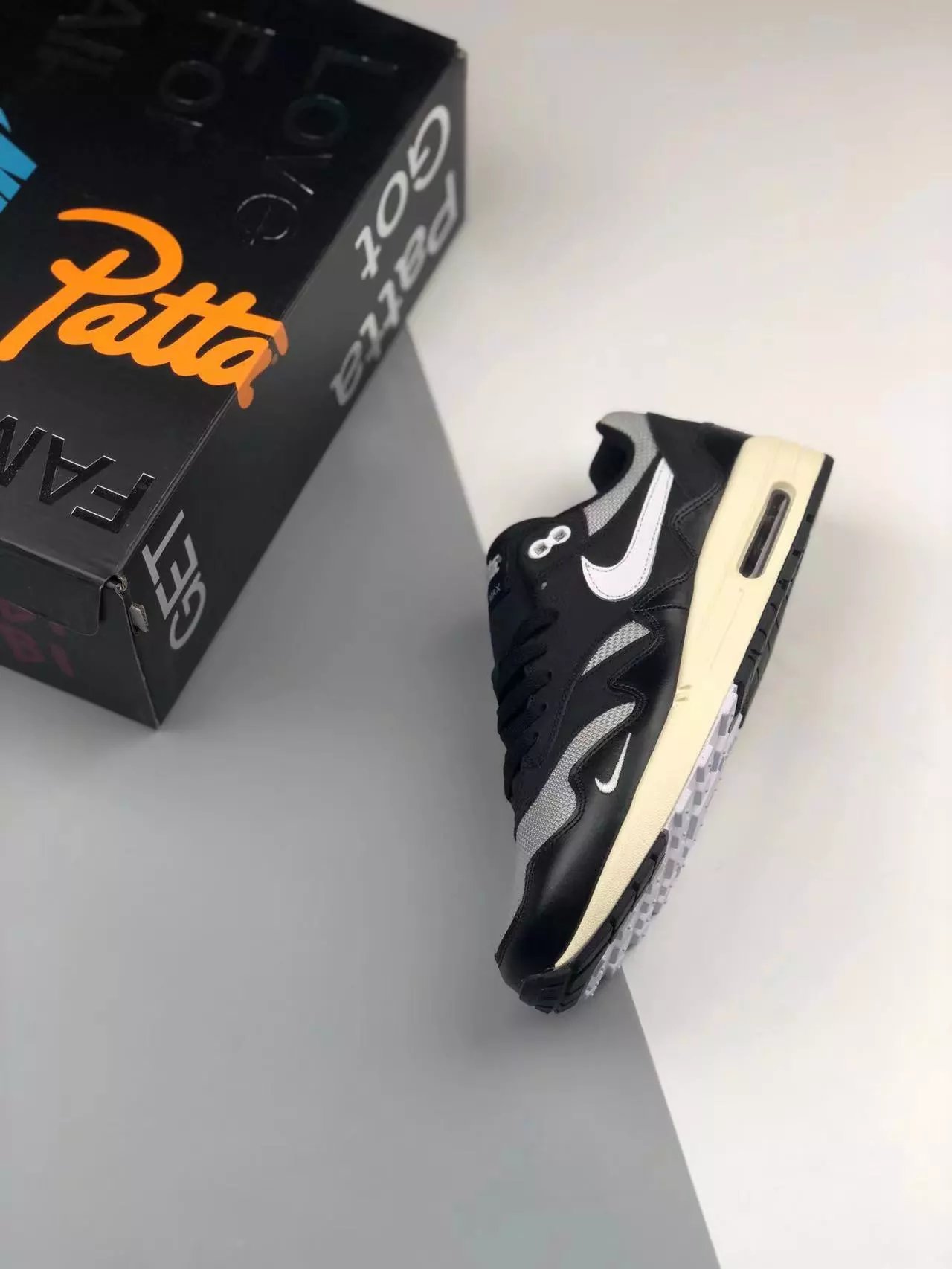 Nike Air Max 1 Wave Burgundy Sneakers - 76