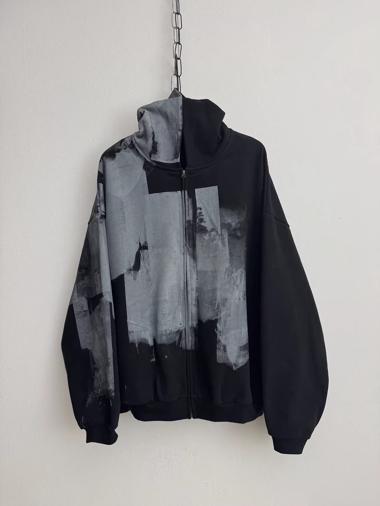 Form-fitting Heavy-duty Zipper Hoodie Jacket