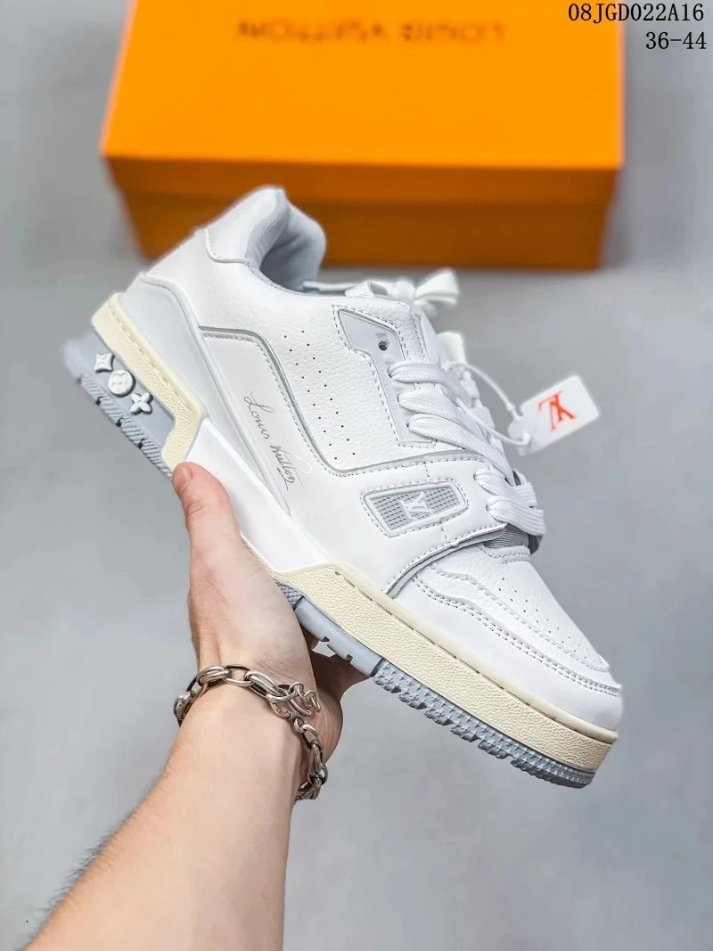 Skin gray white