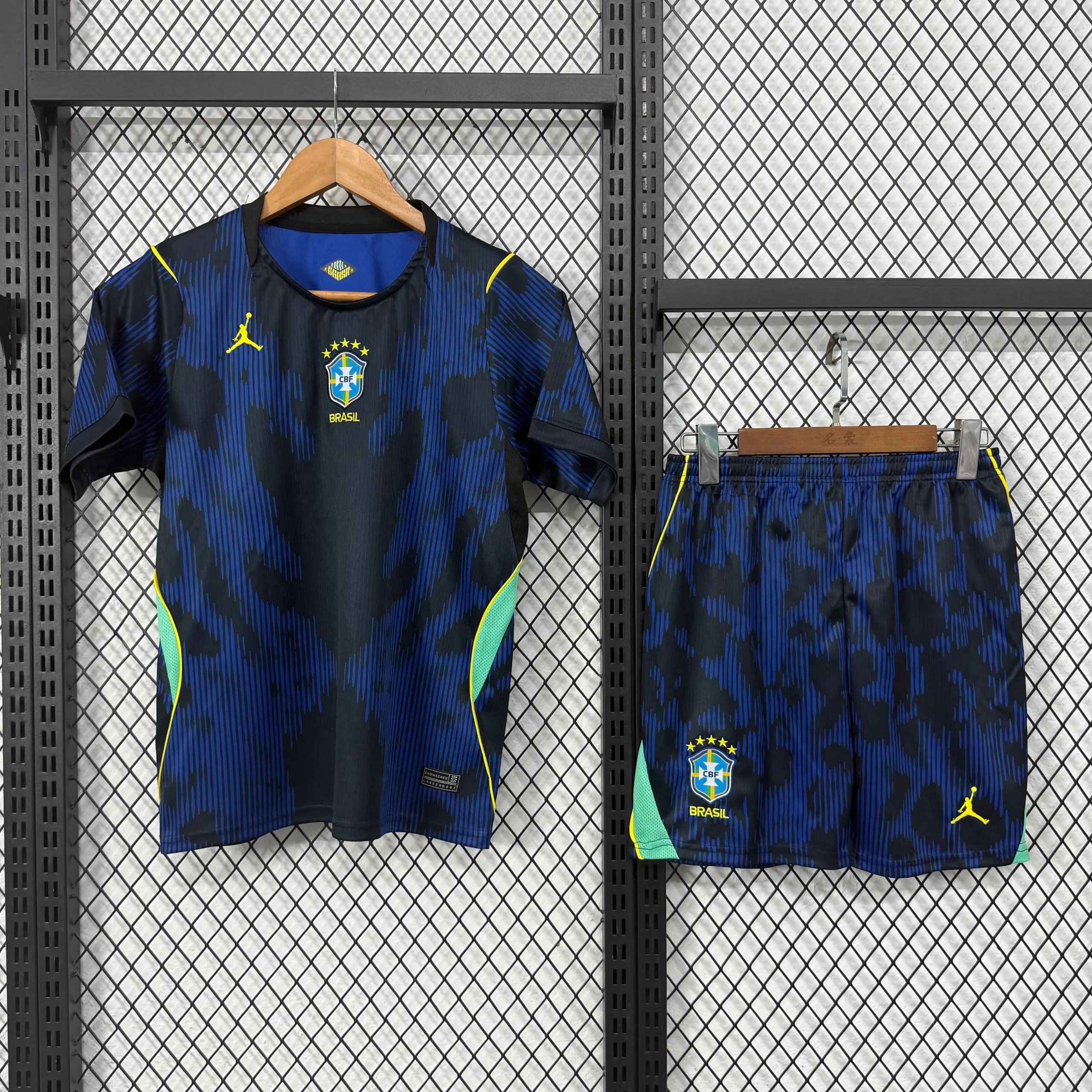 Adidas Football Jerseys Children's jersey and shorts set image 3