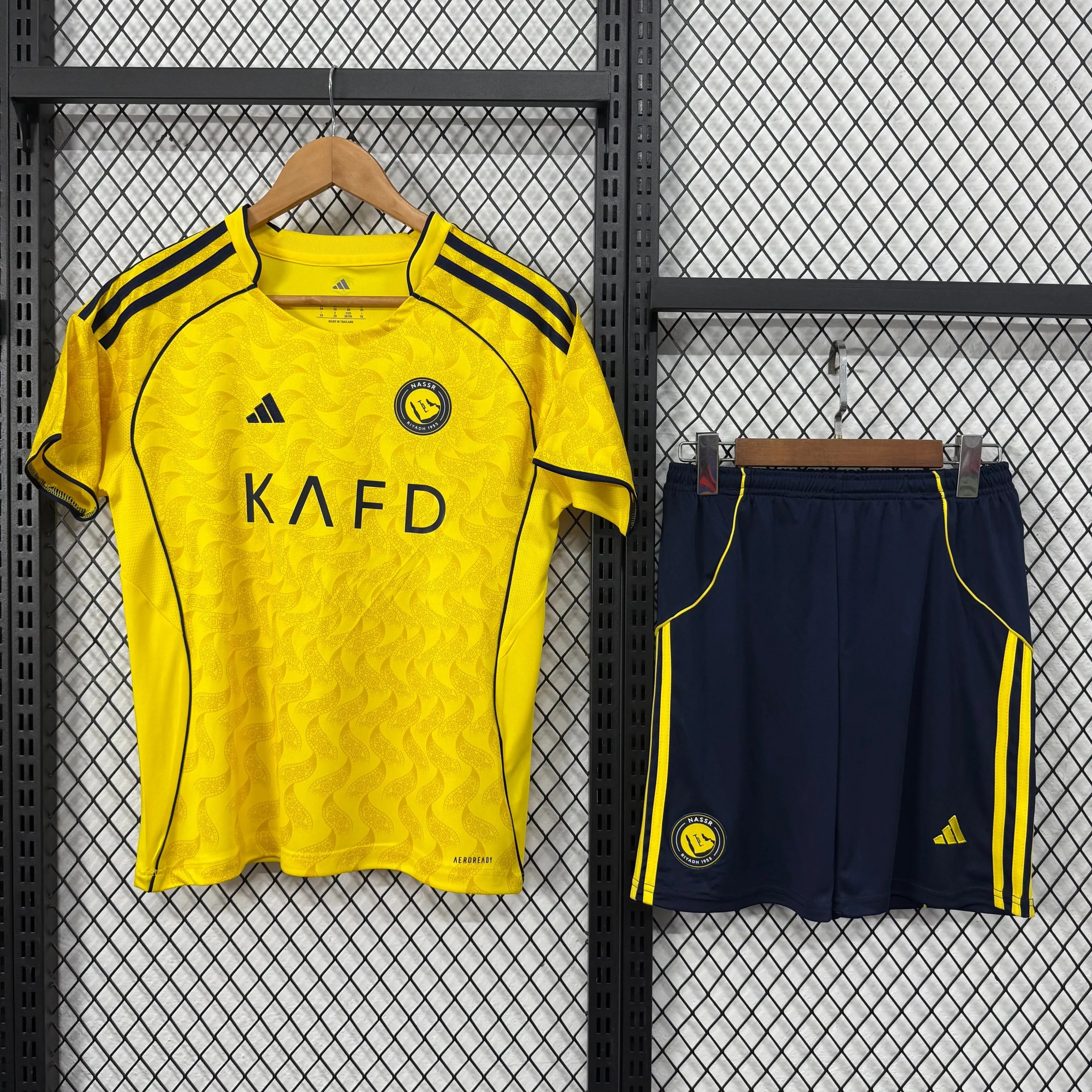 Adidas Children's Football Kit image 10