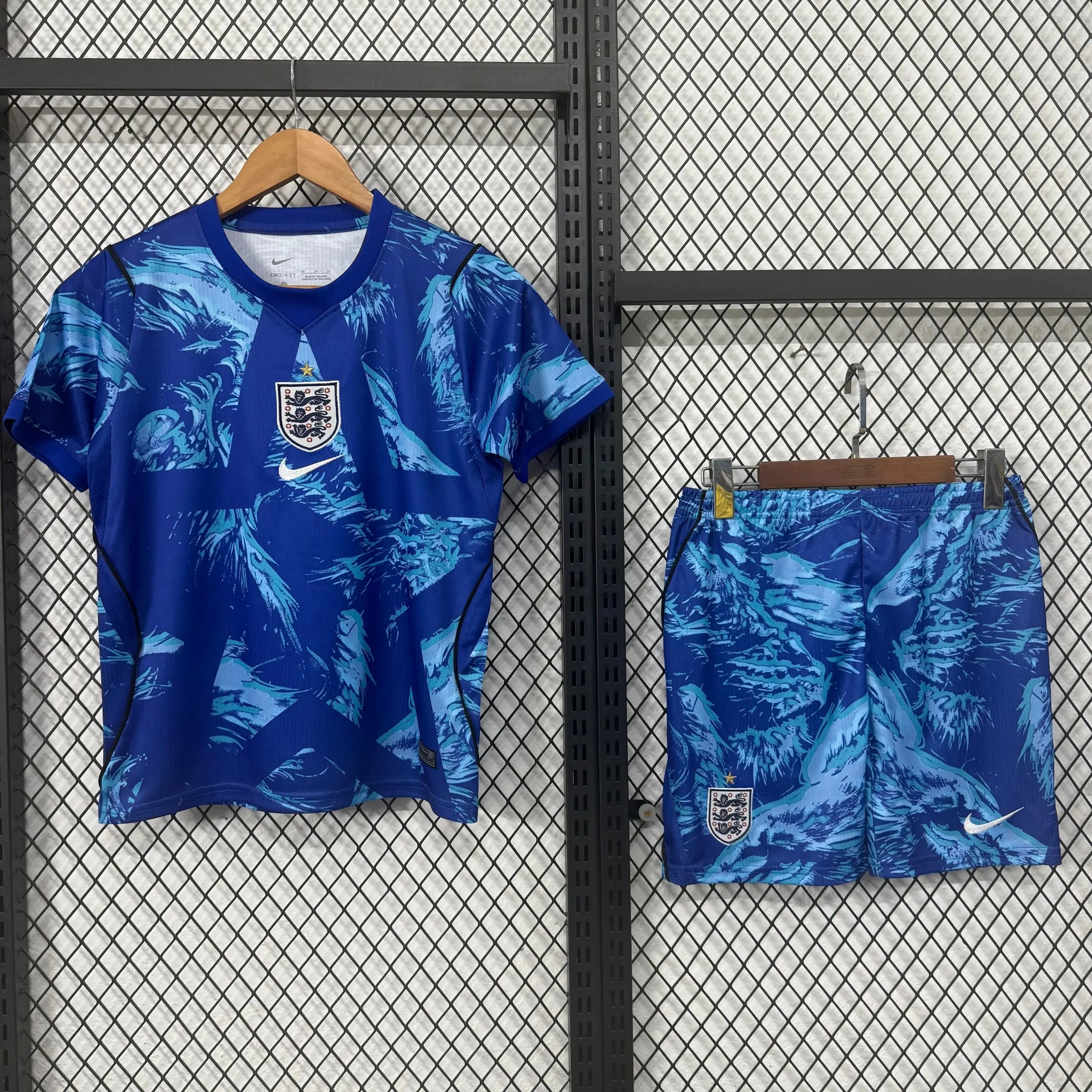 Adidas Football Jerseys Children's jersey and shorts set — 21