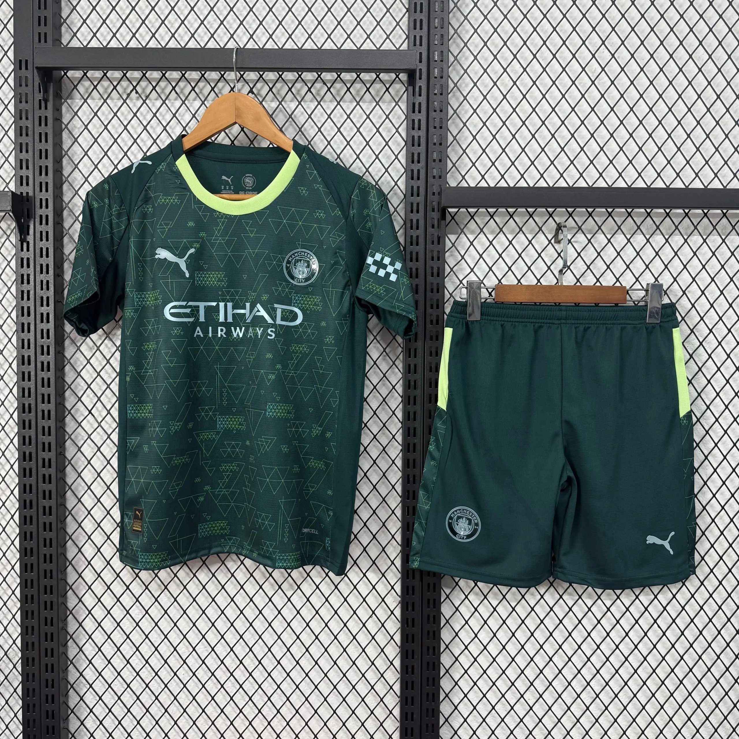 Adidas Football Jerseys Children's jersey and shorts set — 32