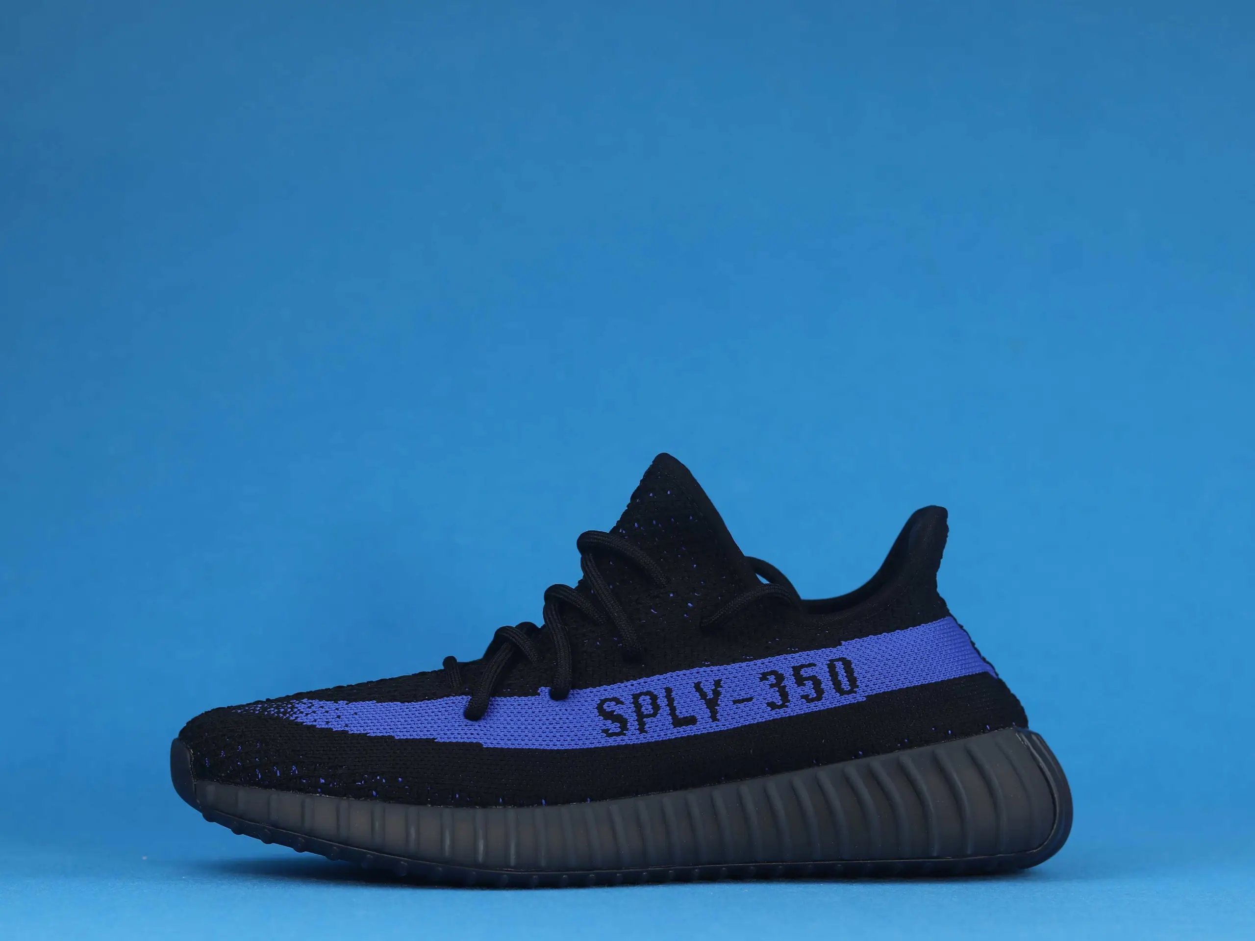 LW Yeezy 350 Boost V2
