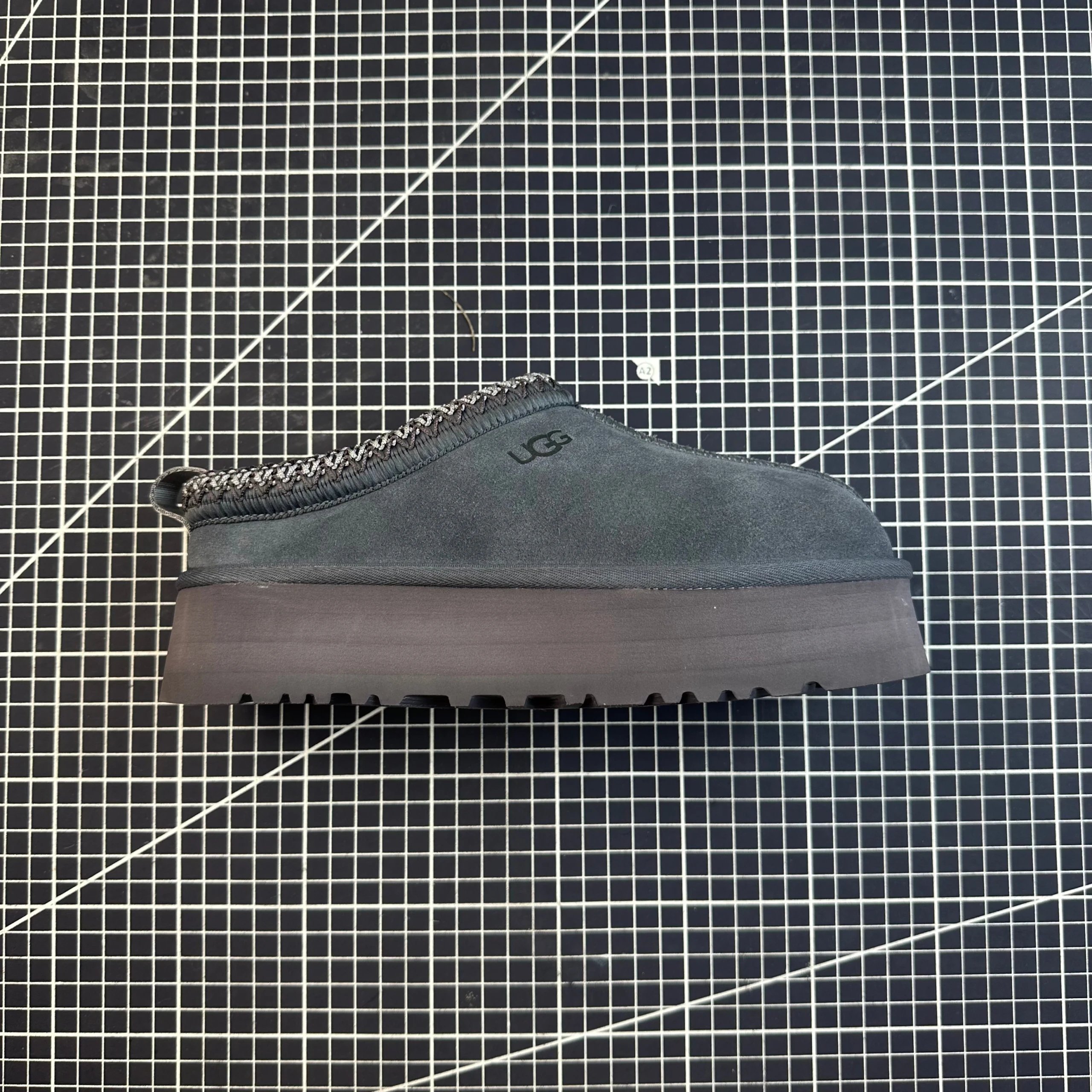 2553-OBS Boho Obsidian