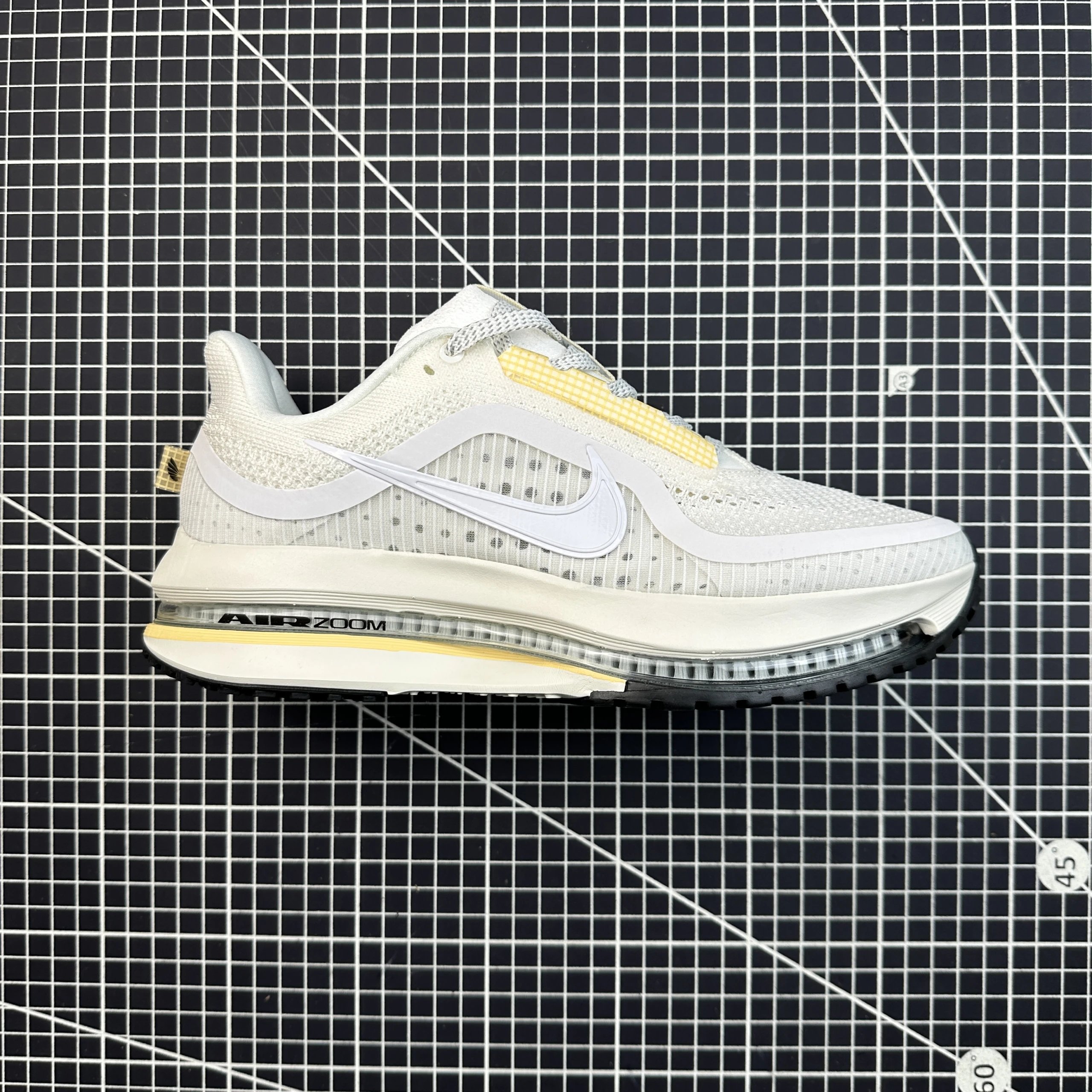 Beige HQ2593-104