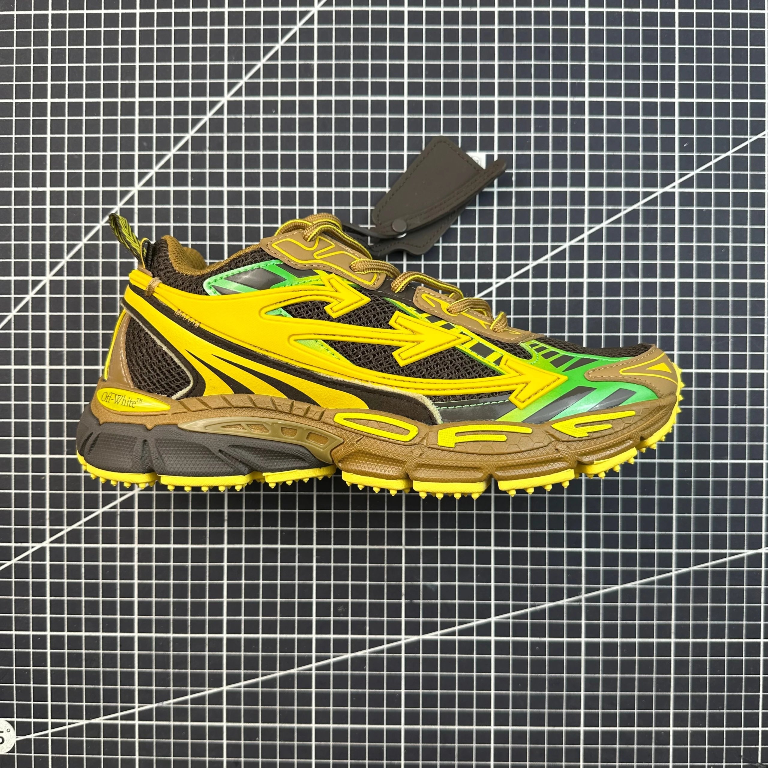 Black Yellow 10010
