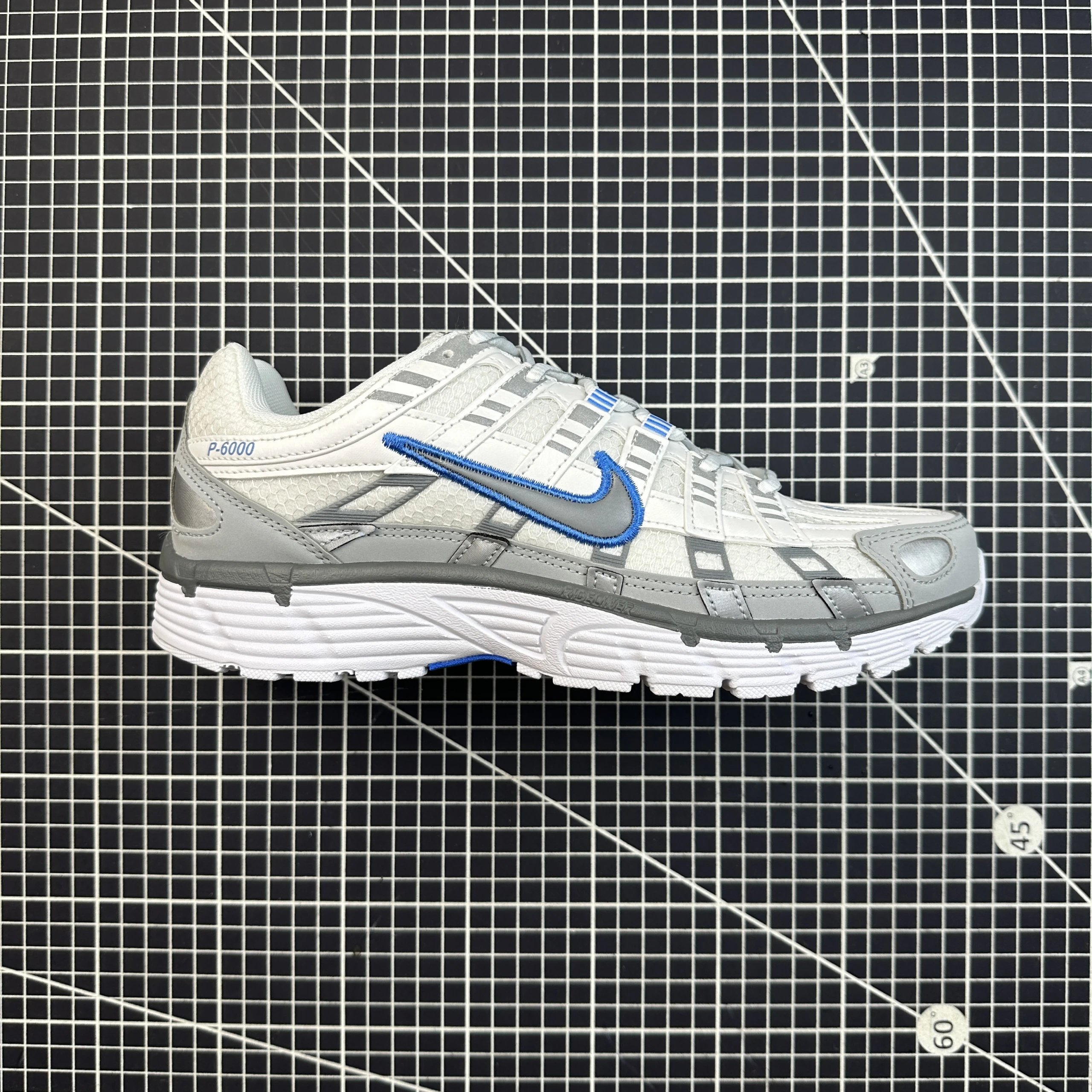 White IR1477-121