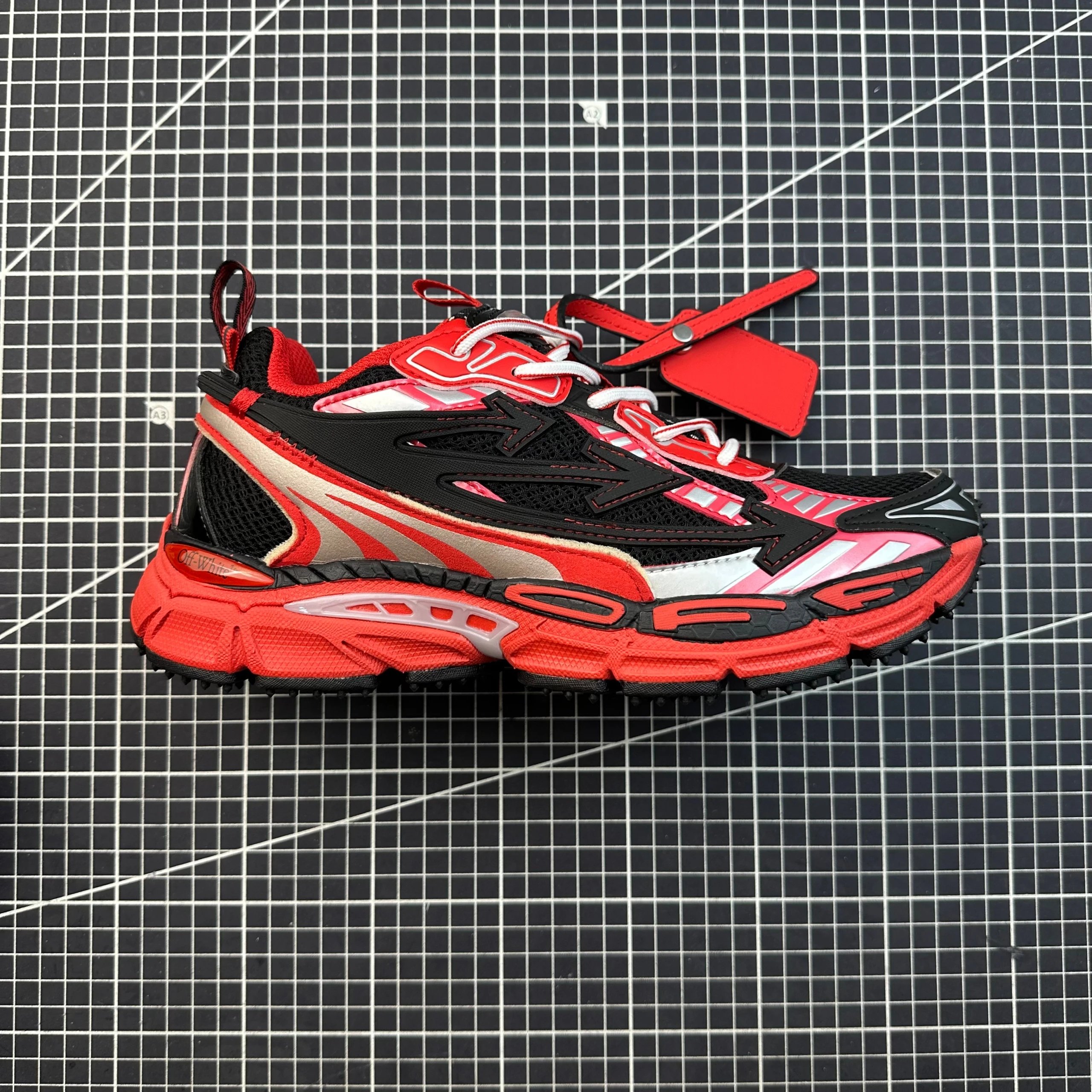 Black and Red 11025