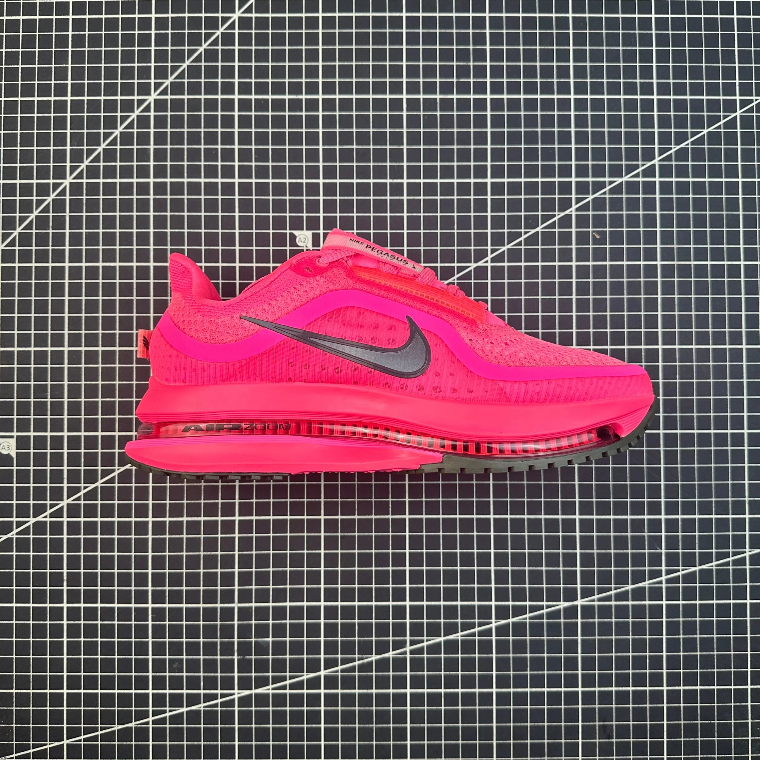 Pink HQ2592-600