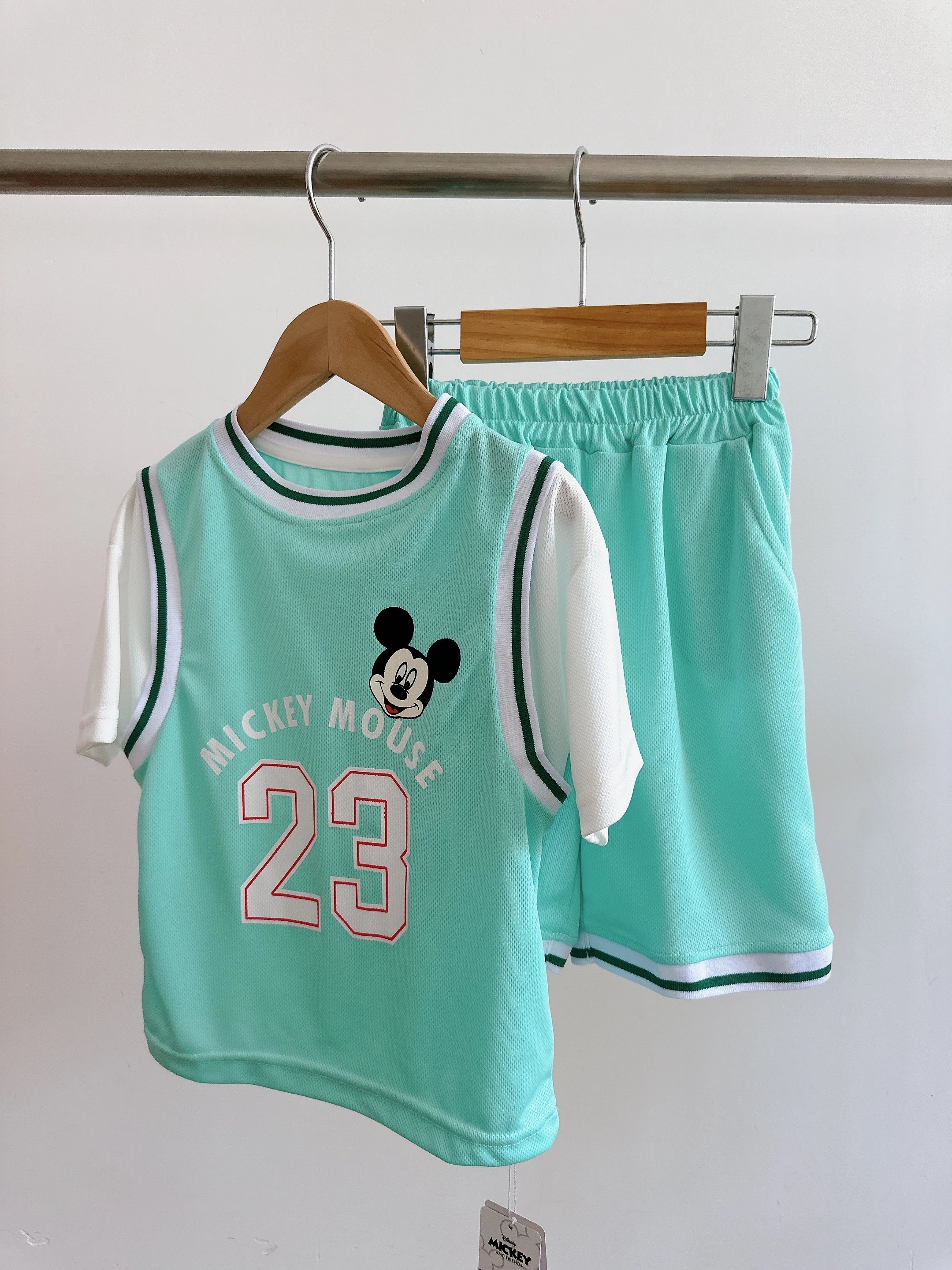 透气速干不会黏,正品带防伪,a类品质:迪士尼 儿童马卡龙色网眼篮球服