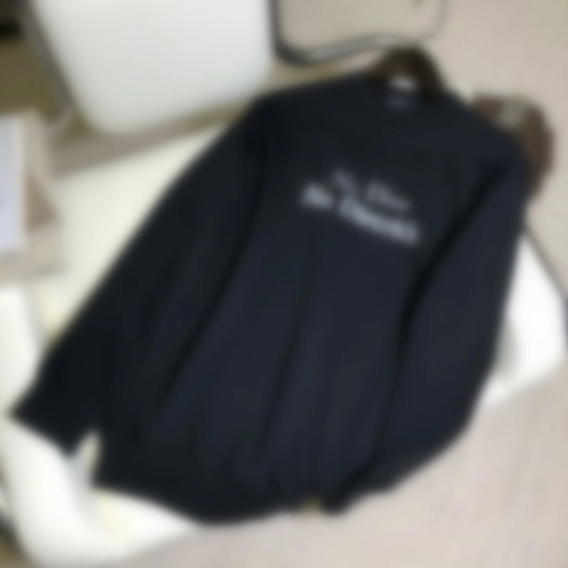 Embroidered Crewneck