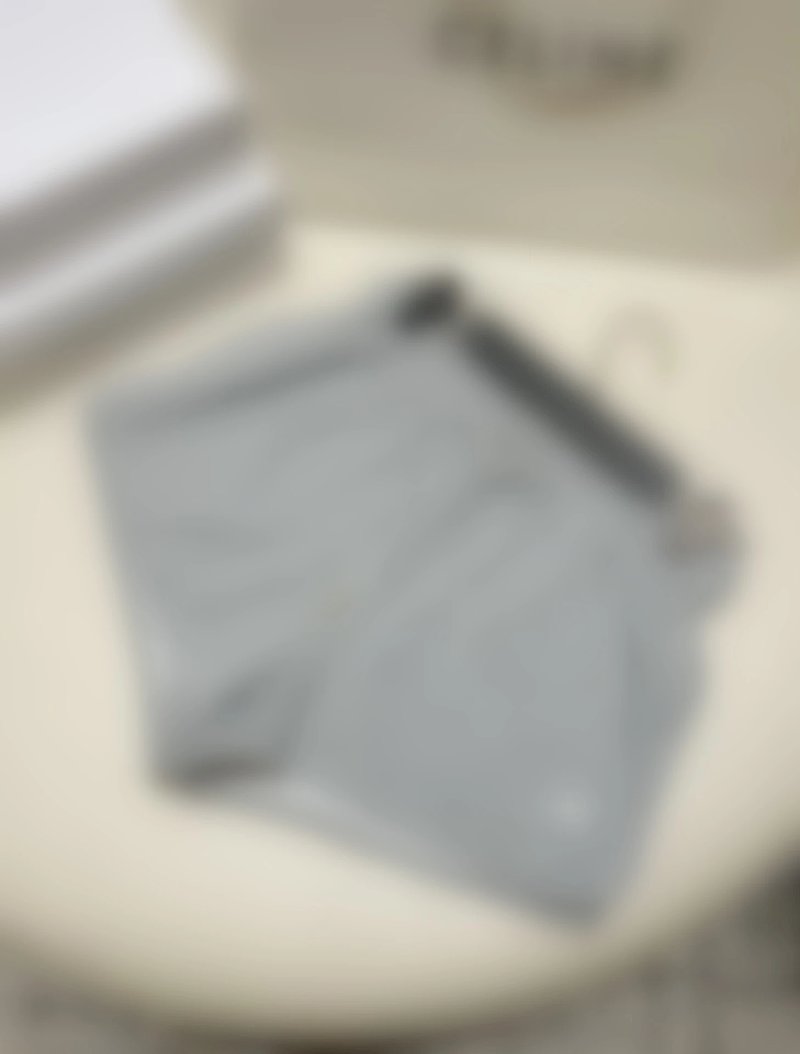 P319 凯旋门女款运动短裤灰色Women