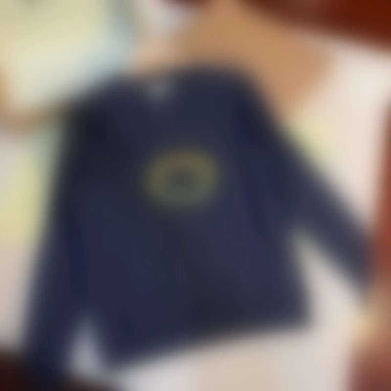 Oak Leaf Round Patch Crewneck Sweatshirt