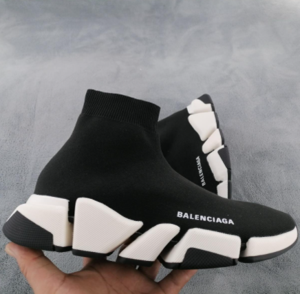 2.0 Black and White