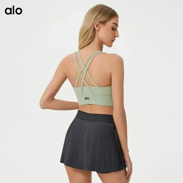 Design Activewear Set: Gray Sports Bra and Navy Pleated Skirt - 10