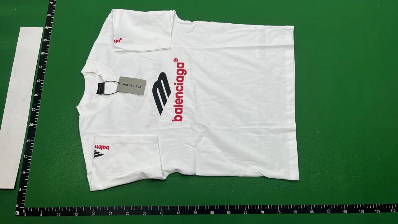 Balenciaga T-Shirts Short-Sleeve Logo Graphic image 8