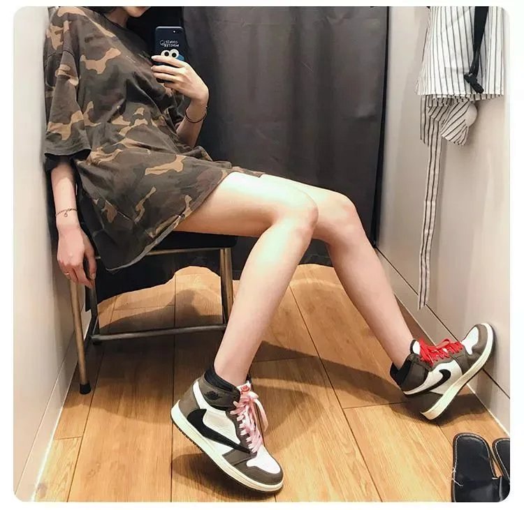 Air Jordan Nike x Travis Scott Air Jordan 1 Low OG 'Cactus Jack' Sneakers Basketball Shoes product detail 24 in Litbuy spreadsheet finds